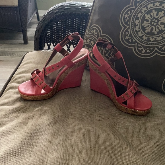 Wedges with Stud Detail - Picture 4 of 7